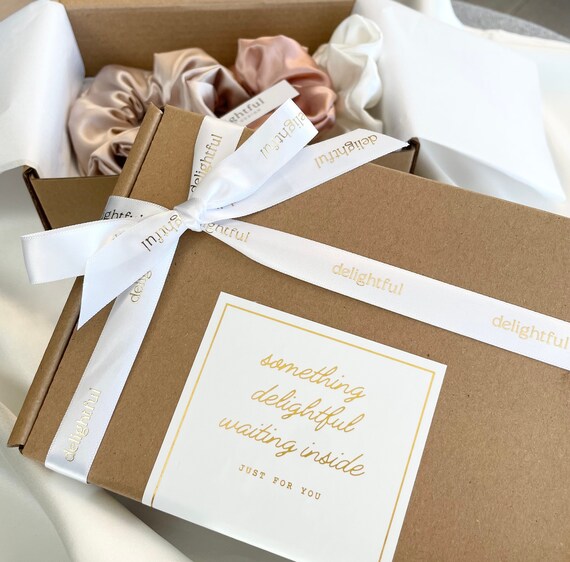 36PCS Wedding Party Hair Set - Scrunchies & Claw Clips Amazon.com : Wavyknot 40 Pcs Bachelorette Favor Set Include  main image 4