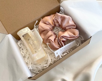 2-Pack Scrunchie & Claw Clip Hair Set