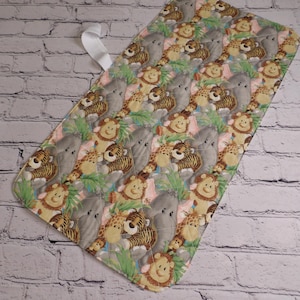 Travel baby changing pad/portable baby changing mat/diaper clutch/waterproof/wipeable/washable/quilted/baby shower gift/safari babies