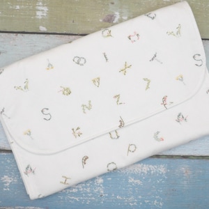Diaper clutch with changing pad, diaper and wipes pockets/portable travel diaper changing mat/waterproof/wipeable/washable/quilted padding