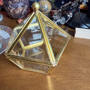 Ricarica prismatica - Amplificazione intensa per magia e spiriti, scatola di ricarica in vetro