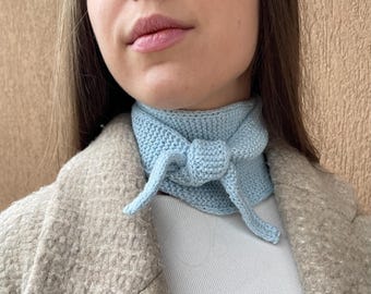Knitted Sophie Scarf, Neck scarf in Cashmere Wool Yarn, Handmade scarf, beige, blue, burgundy, pink wool small Sophie scarf, fashion Scarf