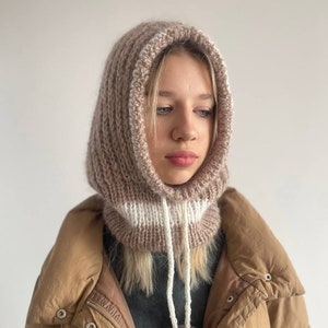 Women's hand knitted hooded scarf, mohair wool, beige, gray, beige, warm hood, balaclava, snood scarf, soft, fluffy, shipping from Europe