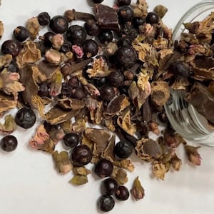 Carob berry| coffee alternative tea | Anti inflammatory | berry tea | carob | gift idea | fall tea | winter tea | blood sugar | comfort tea