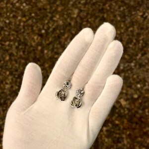 Clear | Rose lever back earrings