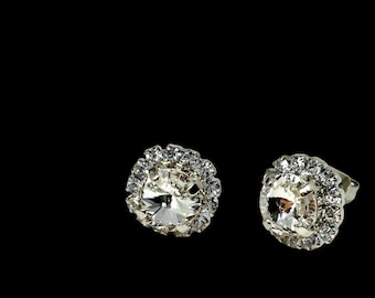 Clear | Small round halo stud earrings