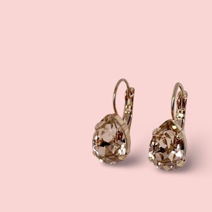 Pink | Medium pear lever-back earrings | Blush Pink rose gold teardrop earrings for women | Rose gold blush wedding earrings | Drop earrings