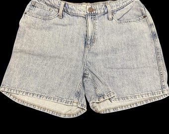 Women's m jeans by maurices Light Blue Jean Shorts Size 14