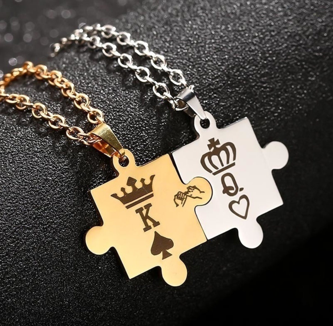 University Trendz His Queen and Her King Dual Couple Pendant/Locket for  Boys, Girls and Lovers