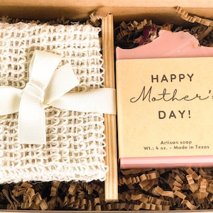 Mother's Day Gift, Personalized Soap Gift Box, Handmade Soap Bar, Gift for her, Vegan bar soap, with Soap Saver Bag and Soap Dish