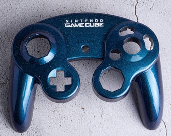 GameCube Top Shell - B-Stock - Custom Painted - Official Parts for NGC Controller