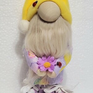 9&quot; Tall Standing Butterfly Dressed Gnome
