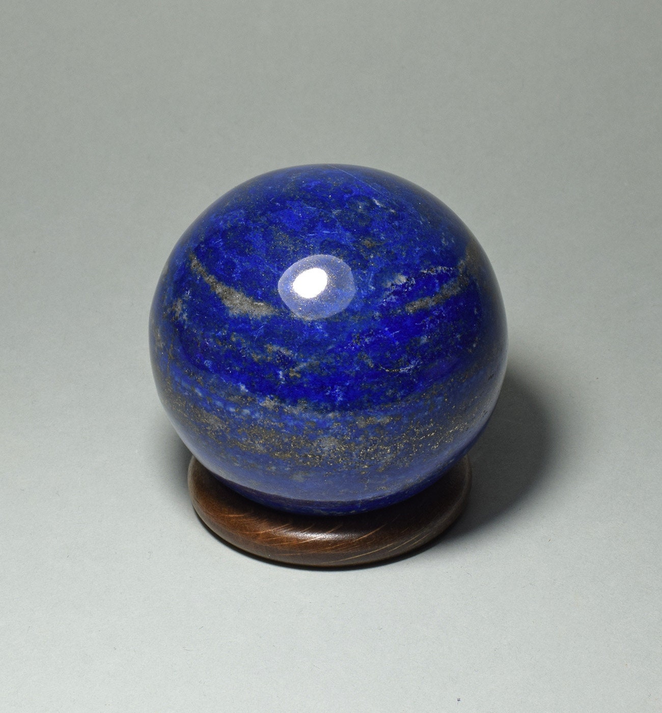 Magnifique Sphère Lapis-Lazuli Bleue de 6, 7 cm