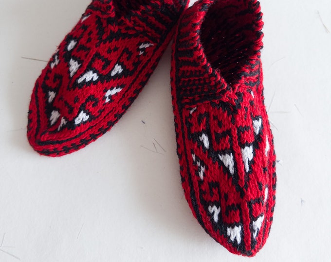 HANDMADE Warm Wool Slippers, indoor slippers Bohem knitted slippers,