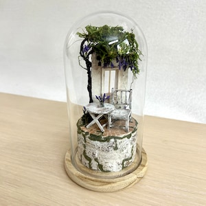 Handmade Miniature with Table and Chair Set, Garden Diorama with Wisteria and Lamp in 1:24 Scale, Ideal as Housewarming Gift or Shelf Decor