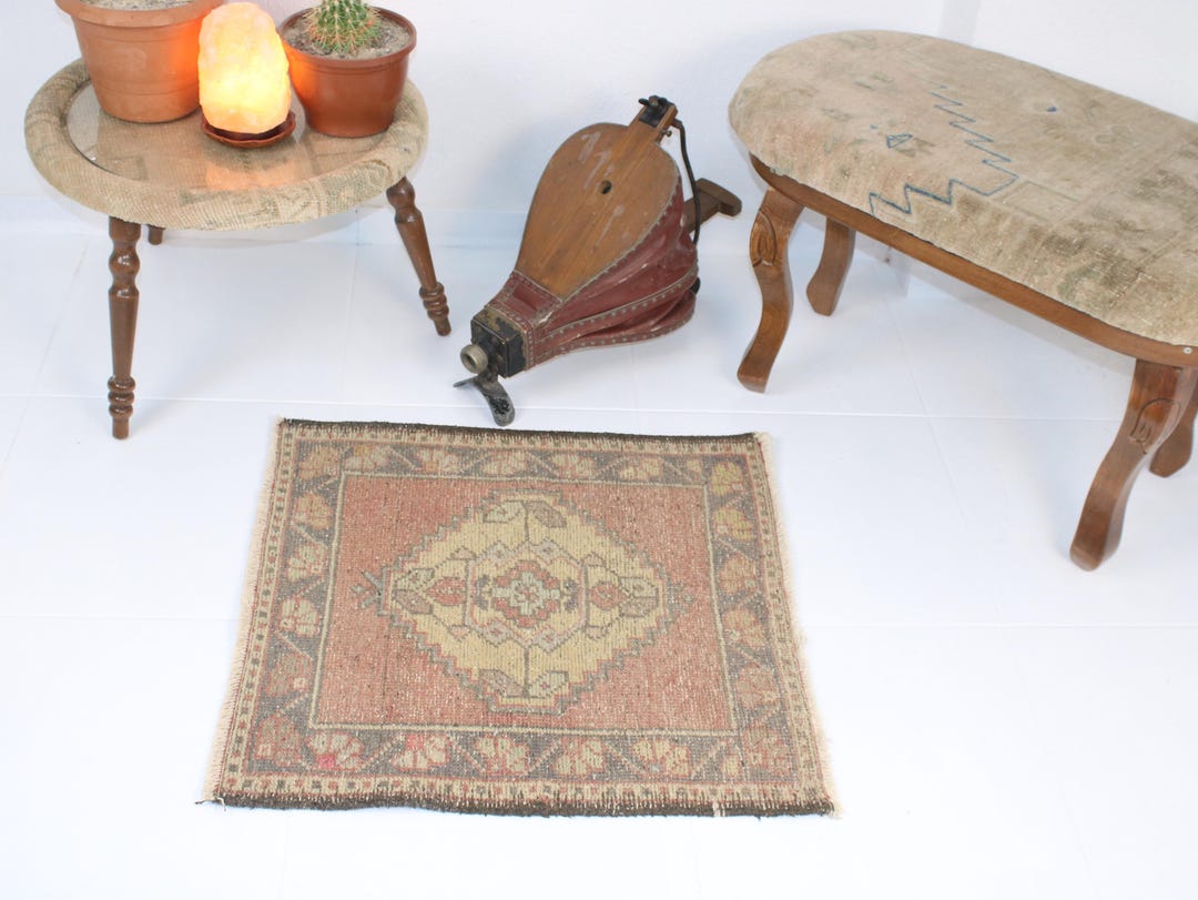 2x2 Red Door Mat,square Vintage Rug,handmade Rug,neutral Wool Rug ...