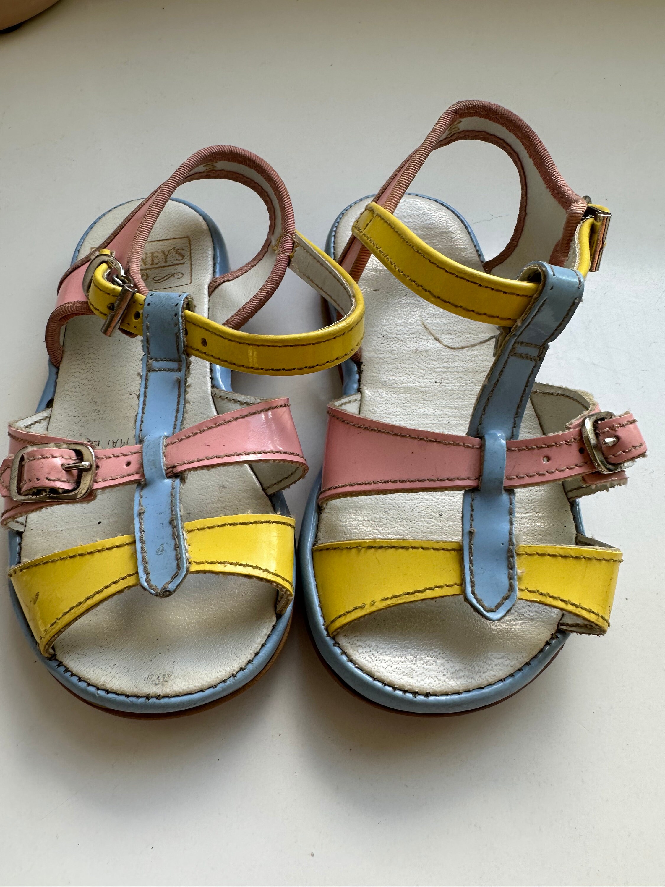 70s-80s Vintage Baby Toddler Penneys Pastel Sandals Size