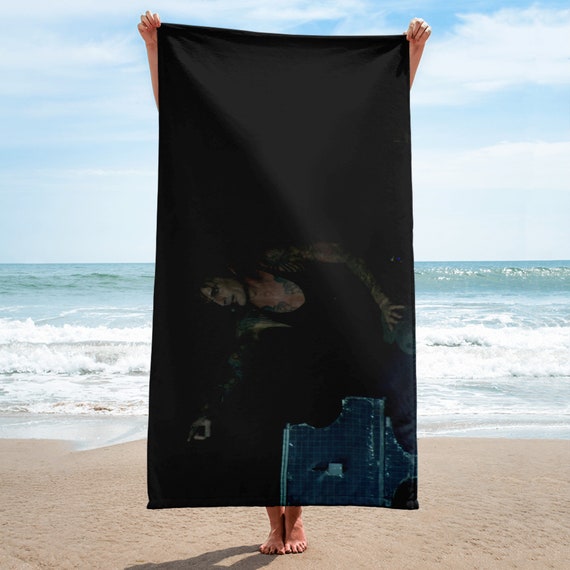 Tommy on sale beach towel