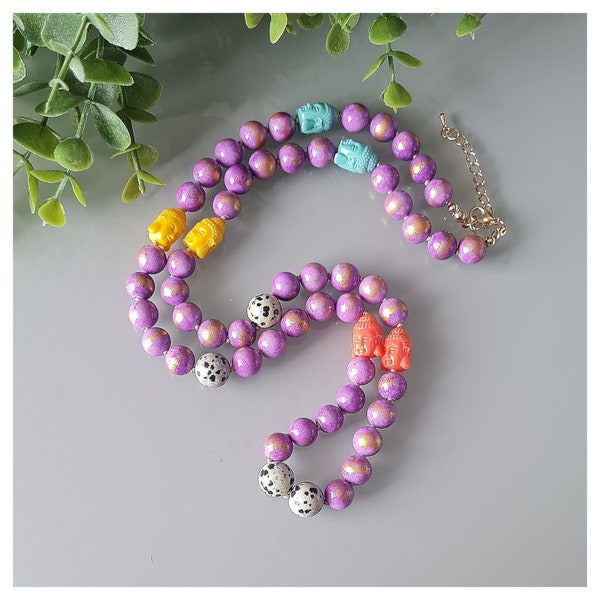 Collier ou bracelet grosses perles violettes dorées, jaspe dalmatiens et têtes de Bouddha colorées. piece unique.