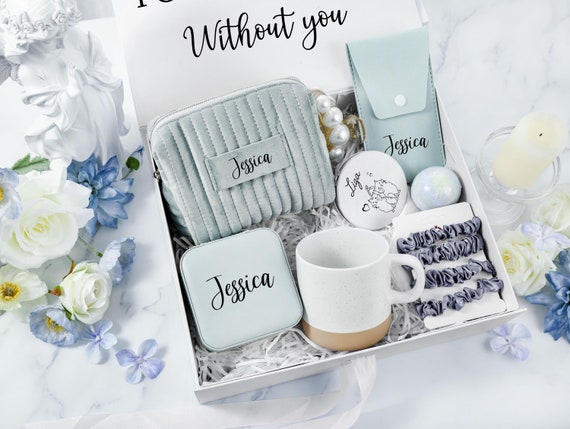 Personalised Dream Bridesmaid Gift Set, Custom Anniversary Gift Box, Wedding Gift Box, White Will you be my Bridesmaid Proposal Gift Box
