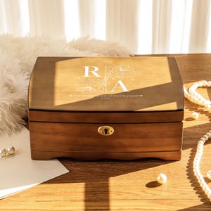 Personalized Walnut Jewelry Organizer Box, Engrave Jewelry Box, Wooden Jewelry Case, Gift for Women, Vintage Jewelry Box, Christmas Gifts