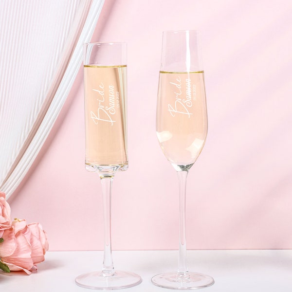 Personalized Champagne Flutes, Wedding Champagne Flutes, Champagne Glasses, Engraved Wedding Toasting Glasses for Bride and Groom