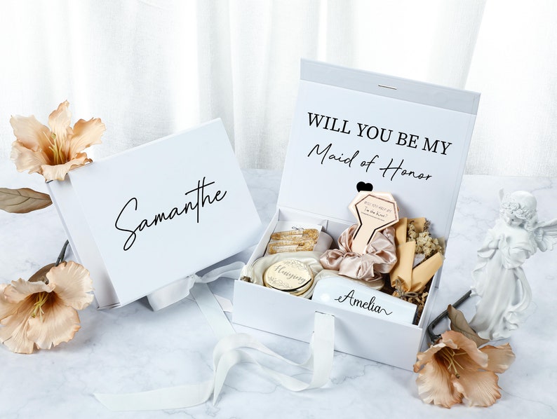 Personalized Bridesmaid Gift Set, Custom Anniversary Gift Box, Wedding Gift Box, White Will you be my Bridesmaid Proposal Gift Box image 2
