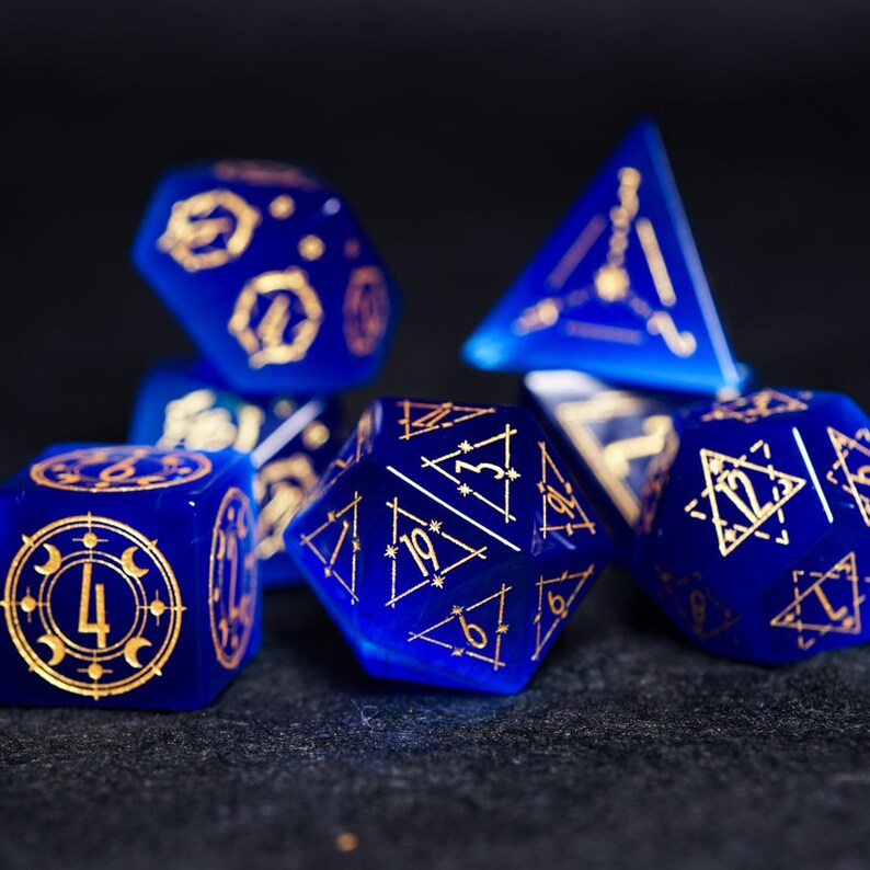 Sapphire cat#39;s eye COC running group dice Cthulhu DND dice T Sapphire cat#39;s eye COC running group dice Cthulhu DND dice T