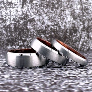 8MM 6MM 4MM Silver Tungsten Ring with Wood Inside Men Women, Gray Tungsten Wedding Band, Silver Ring with Wood Inside, Half Sizes Available