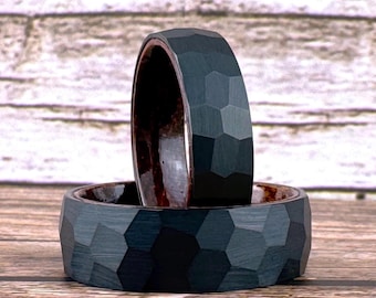 Black Hammered Tungsten Carbide Ring Wedding Band with Rosewood Interior for Men Women, Available in 4mm 6mm 8mm