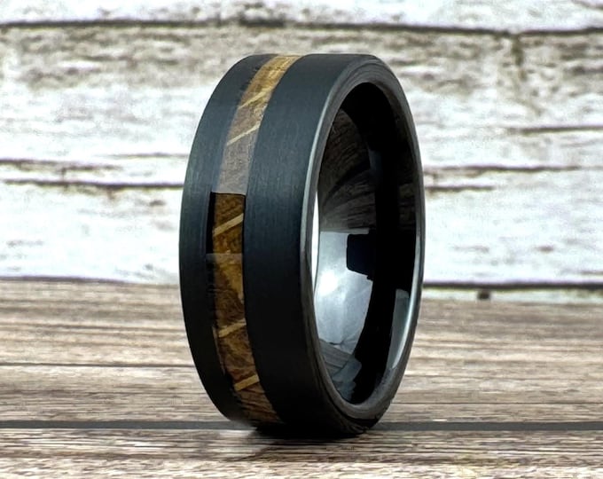 Whiskey Barrel Ring for Men Women, Black Tungsten Whiskey Barrel Wedding Band, Black Wedding Band with Wood, Black Ring with Wood Men Women