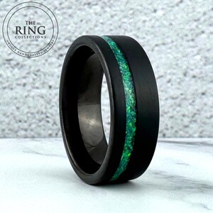 Anel de opala preta masculino, aliança de casamento, incrustação de opala verde, 8 mm, anel de tungstênio preto, anel de noivado para homens e mulheres