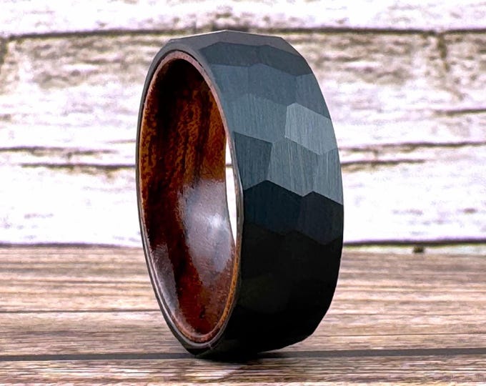 Black Hammered Tungsten Carbide Ring Wedding Band with Rosewood Interior for Men Women, Available in 4mm 6mm 8mm