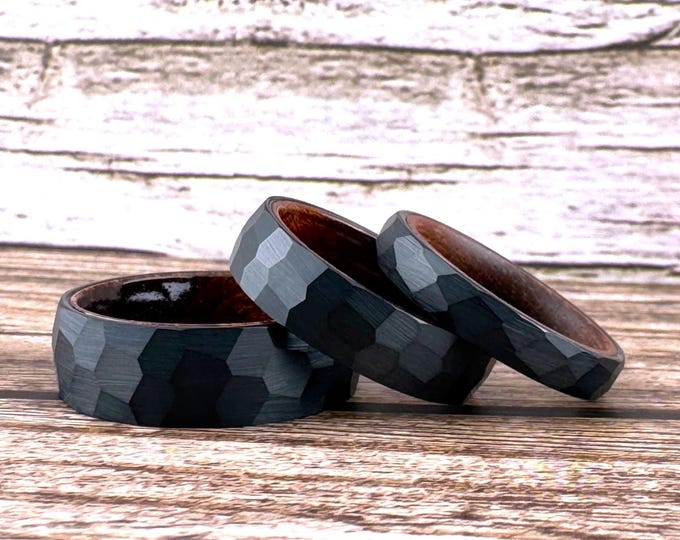 Black Hammered Tungsten Carbide Ring Wedding Band with Rosewood Interior for Men Women, Available in 4mm 6mm 8mm