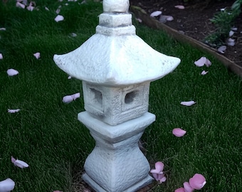 Farol budista de piedra de hormigón fundido a mano - Estatua de pagoda de jardín asiático