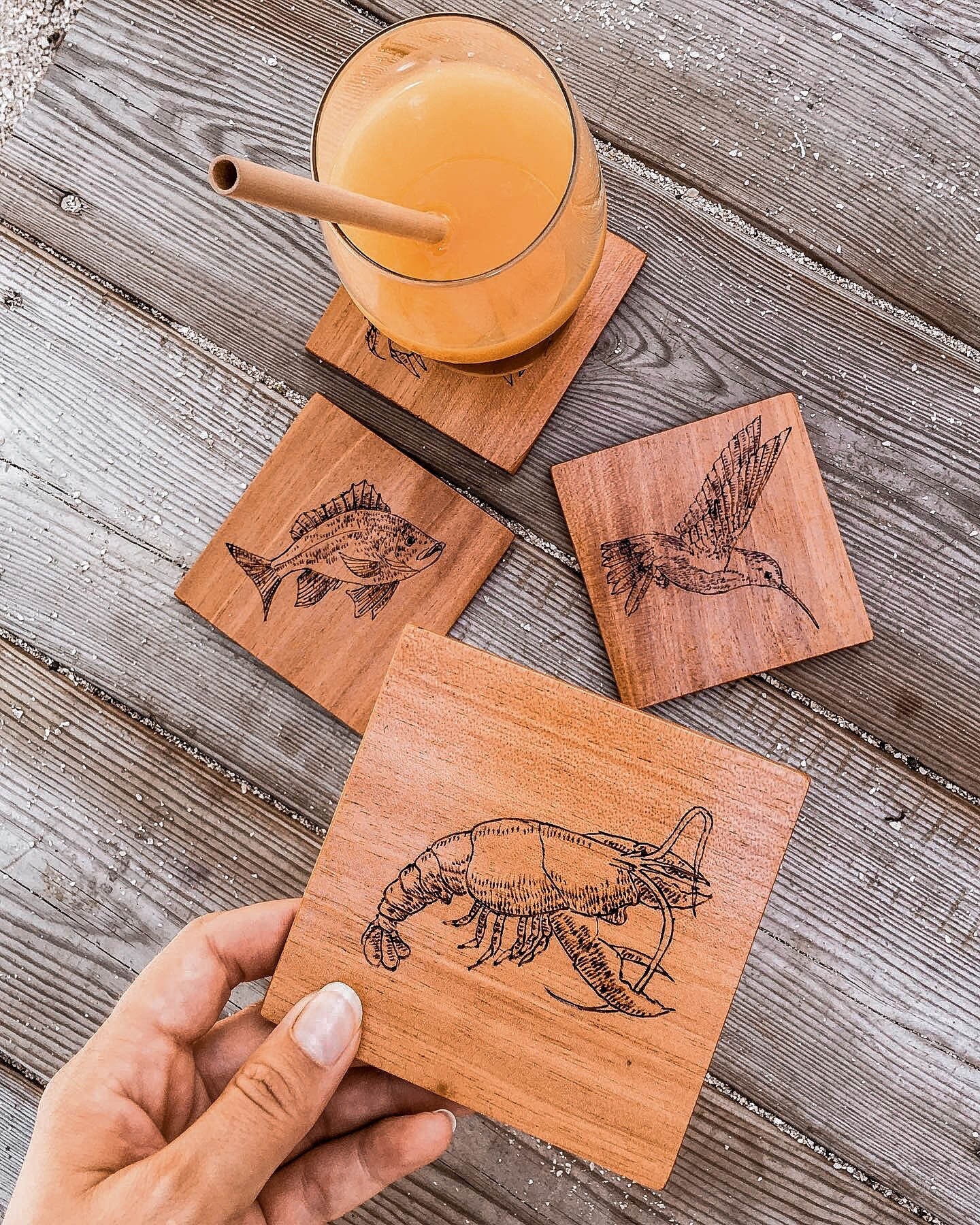 Lot de 4 Sous-Verres Personnalisés en Bois/Pyrogravure Dessins Animal et Nature