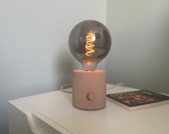 Table lamp in Jesmonite concrete