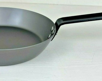 NAKED by WILKINSON 1888 20cm Fry Pan. Eco-Friendly, Recyclable, Pre-Seasoned