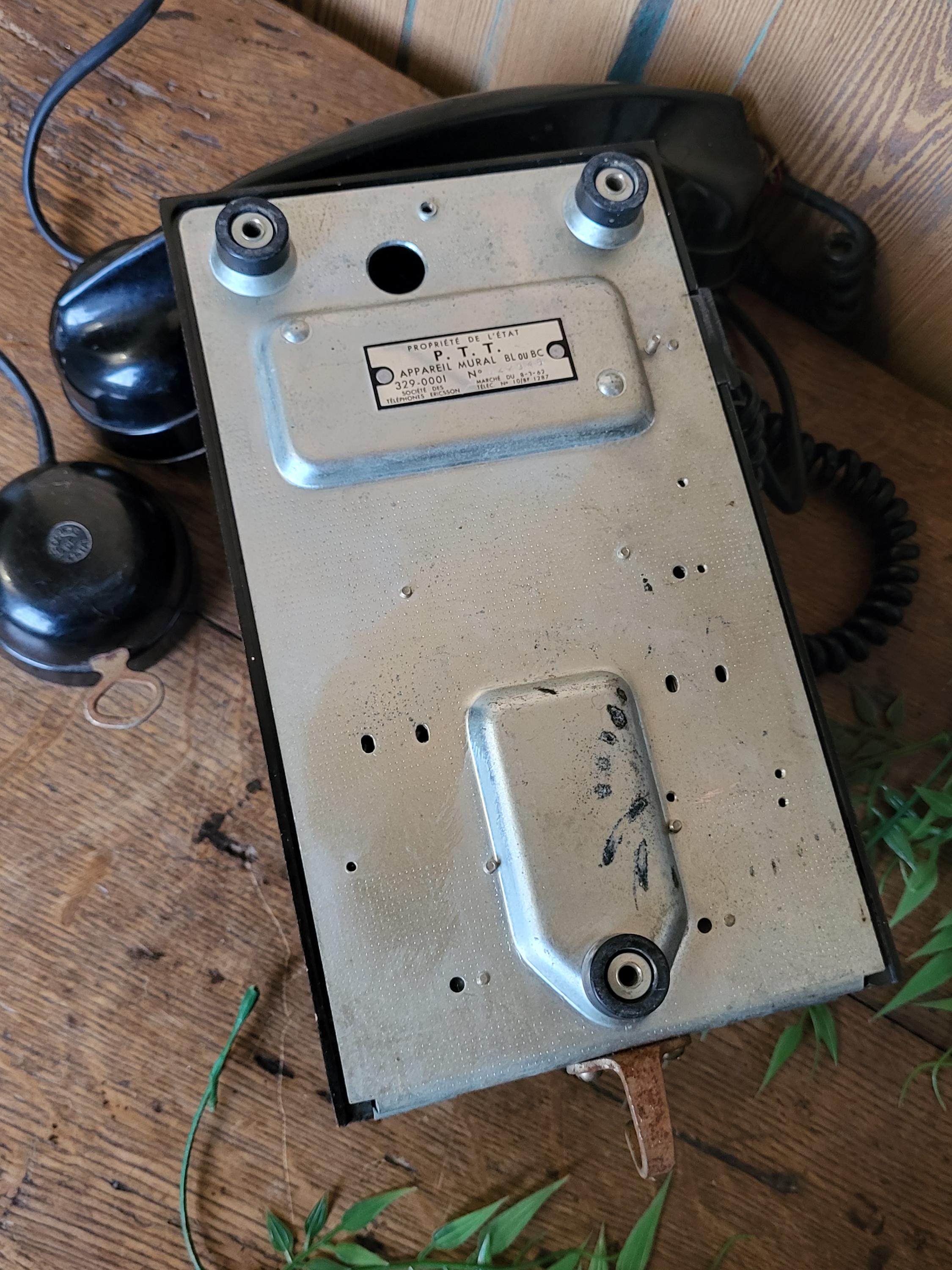 Ancien telephone bakelite d'occasion - Collection