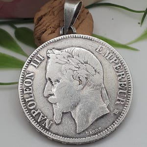 Magnificent imposing large pendant modified coin 5 franc shield Napoleon III 1869 in 900/1000 silver