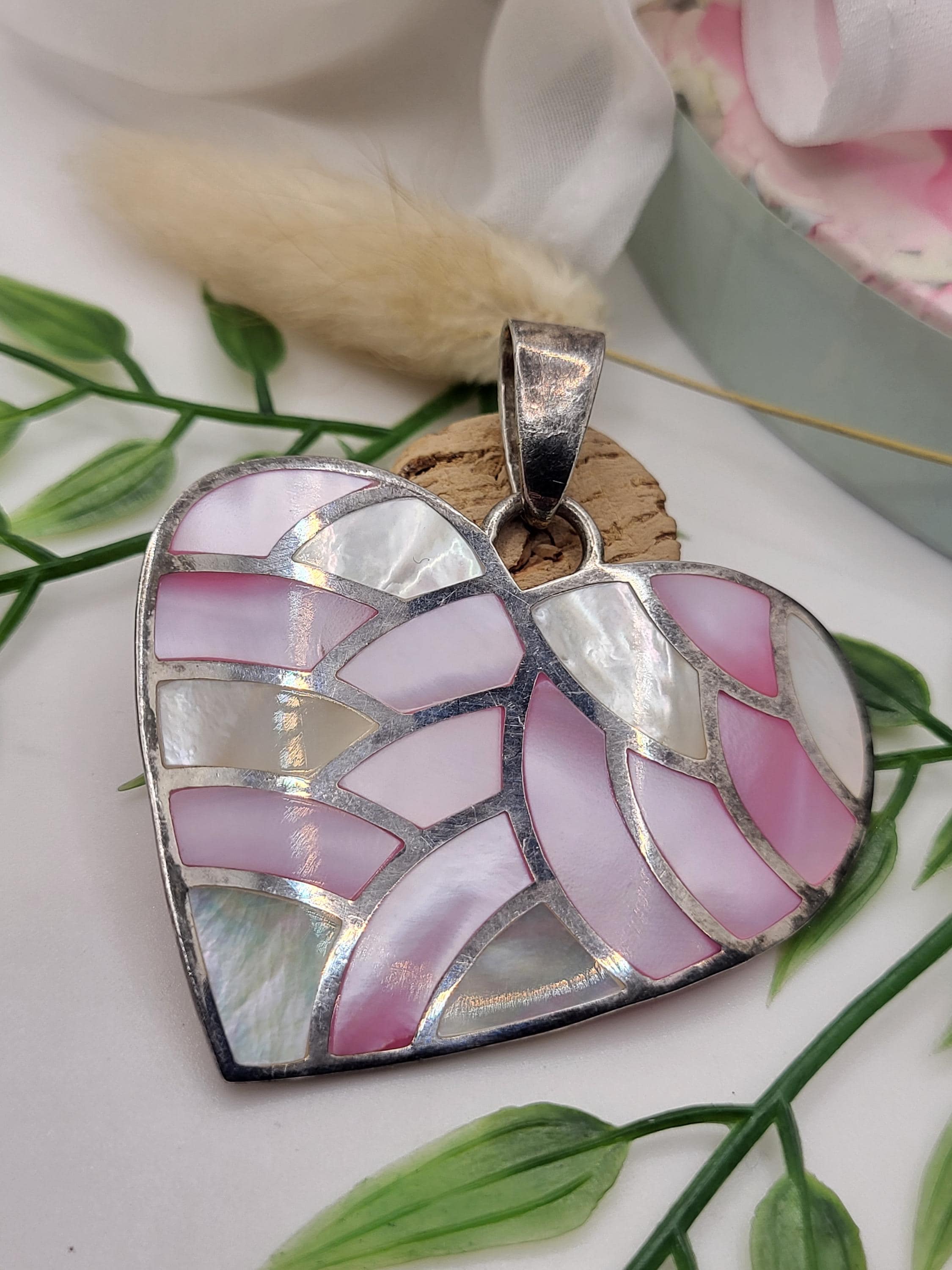 Lot De 8 Grands Boutons Croix En Nacre Rose - Dimensions 20 X 20 Mm, Neuf, Pour Couture Ou Création Bijoux