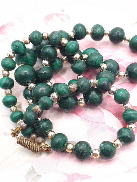 Collier Vintage En Malachite, Pendentif Chute Naturel - Bijou Ancien Et élégant