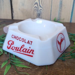 Magnificent vintage Chocolat Poulain advertising ashtray
