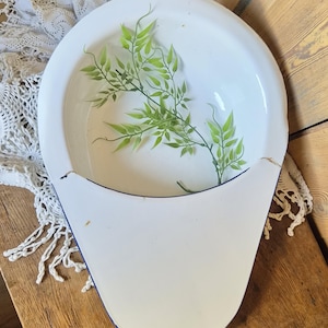Antique chamber pot, enameled bed runner, vintage planter