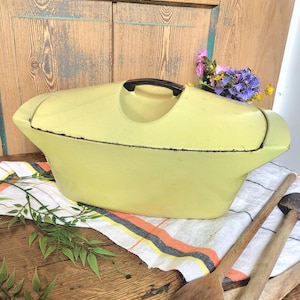 Raymond Loewy for Le Creuset | Superb vintage yellow enameled cast iron casserole dish