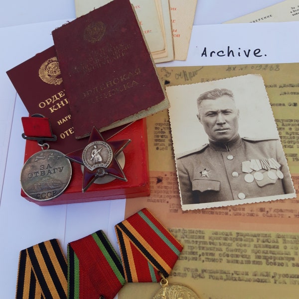 complete kit of madallas of the second world war 1941-1945 plus award documents in the original.