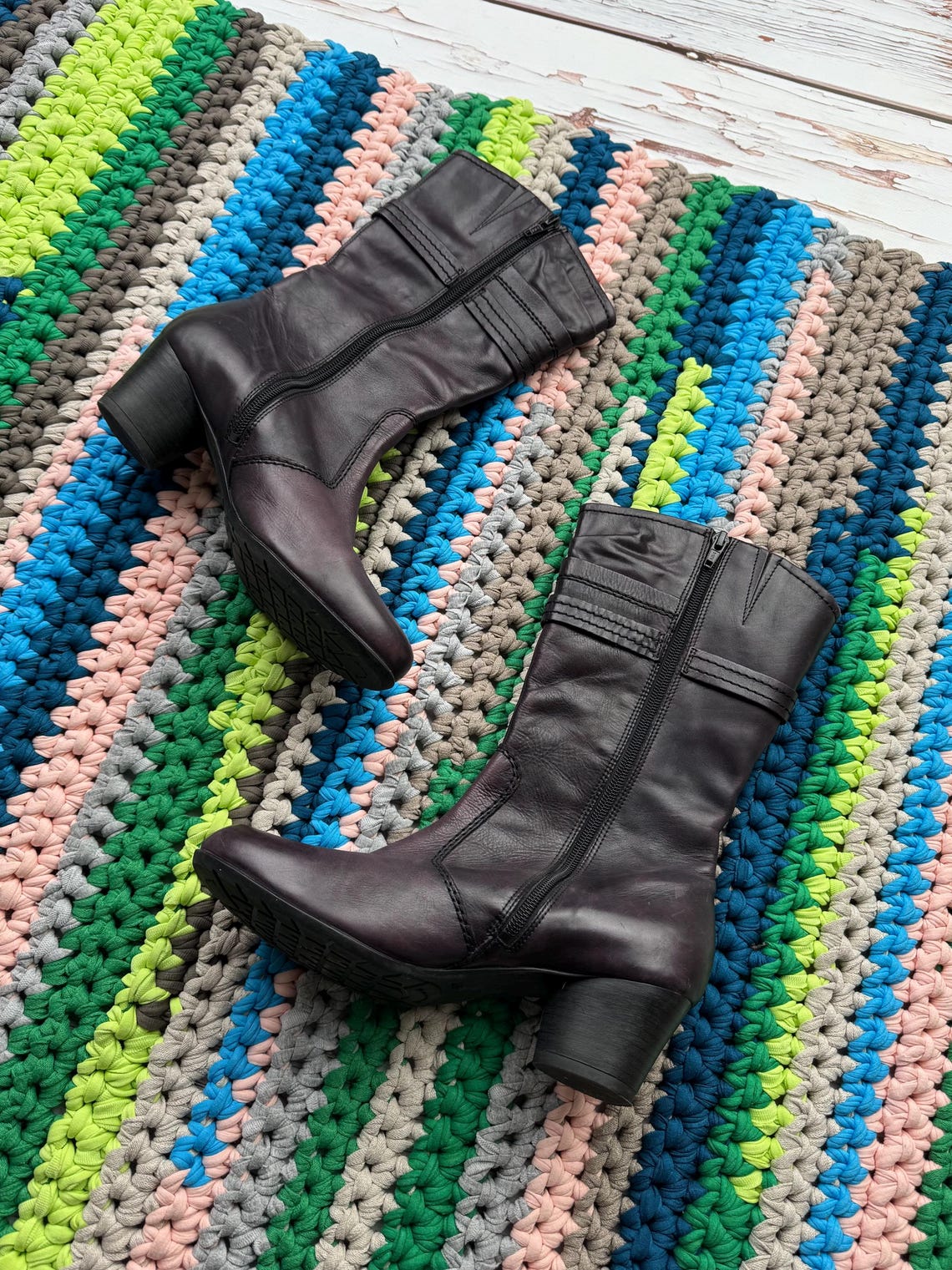 Vintage Brown Purple Leather Ankle Boots Buckle Biker Boots Low Heel Moto Booties Y2K, foto 2 di 5