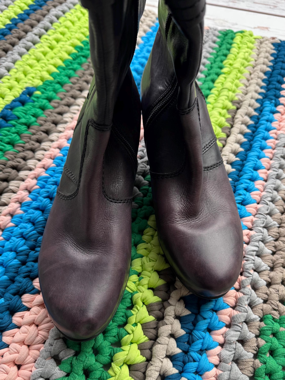 Vintage Brown Purple Leather Ankle Boots Buckle Biker Boots Low Heel Moto Booties Y2K, foto 3 di 5
