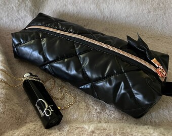 Pochette en cuir matelassé noir