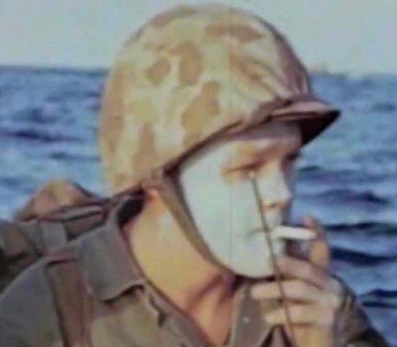 ピンバッジ World War 2 Pin Lapel Eagle World Anchor